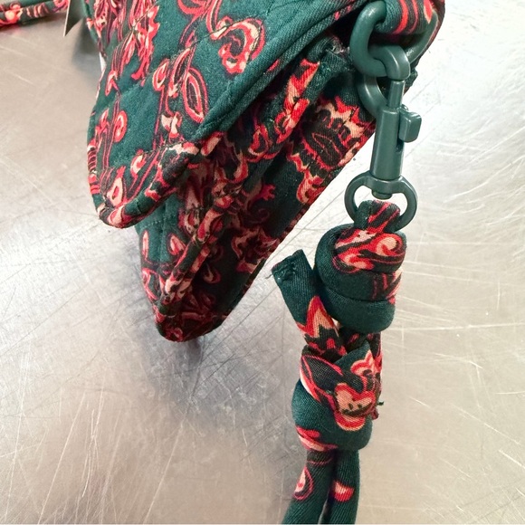 Vera Bradley Wildwood Crossbody Wallet / Clutch Victorian Vines